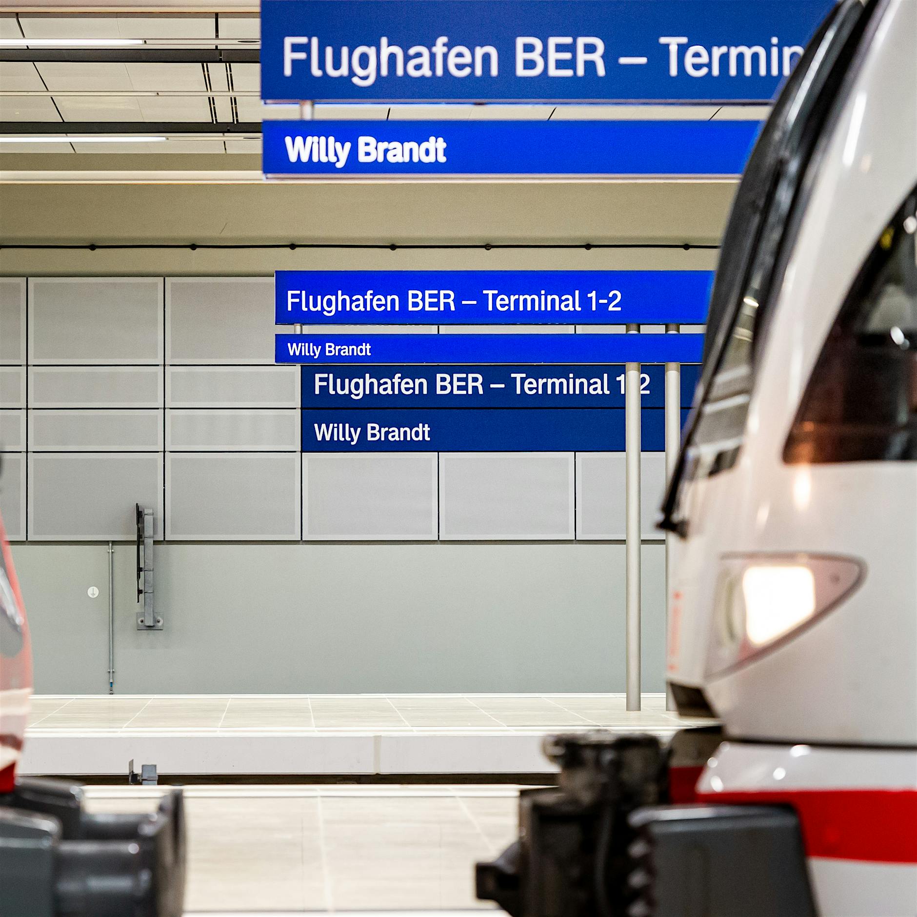 Die Züge zum Flughafen BER haben neun Jahre Verspätung