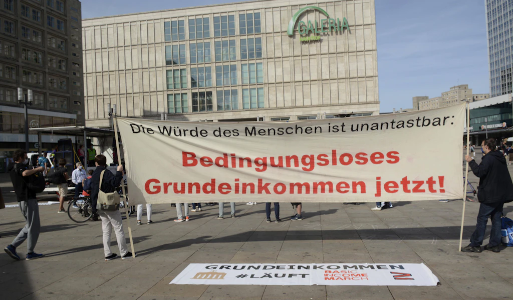 Kommt das bedingungslose Grundeinkommen in der Corona-Krise?