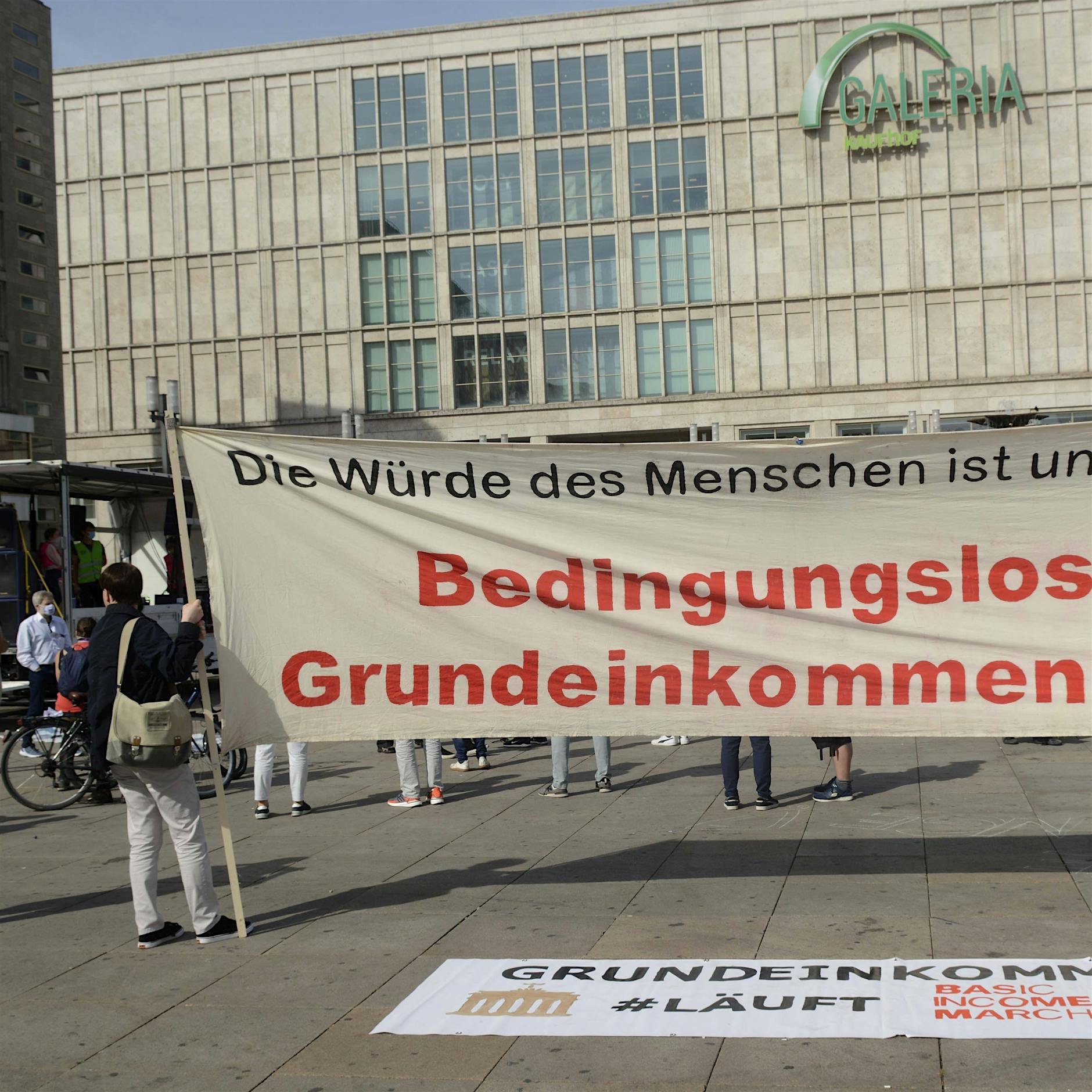 Kommt das bedingungslose Grundeinkommen in der Corona-Krise?