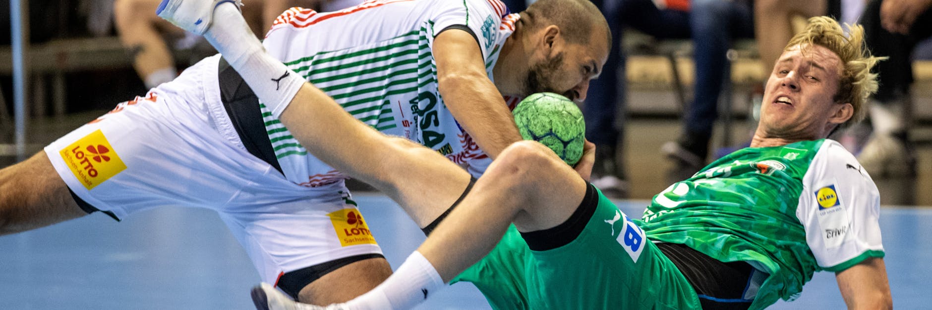 Marian Michalczik (hier im Duell mit Magdeburg) fährt mit den Füchsen als Verlierer heim.