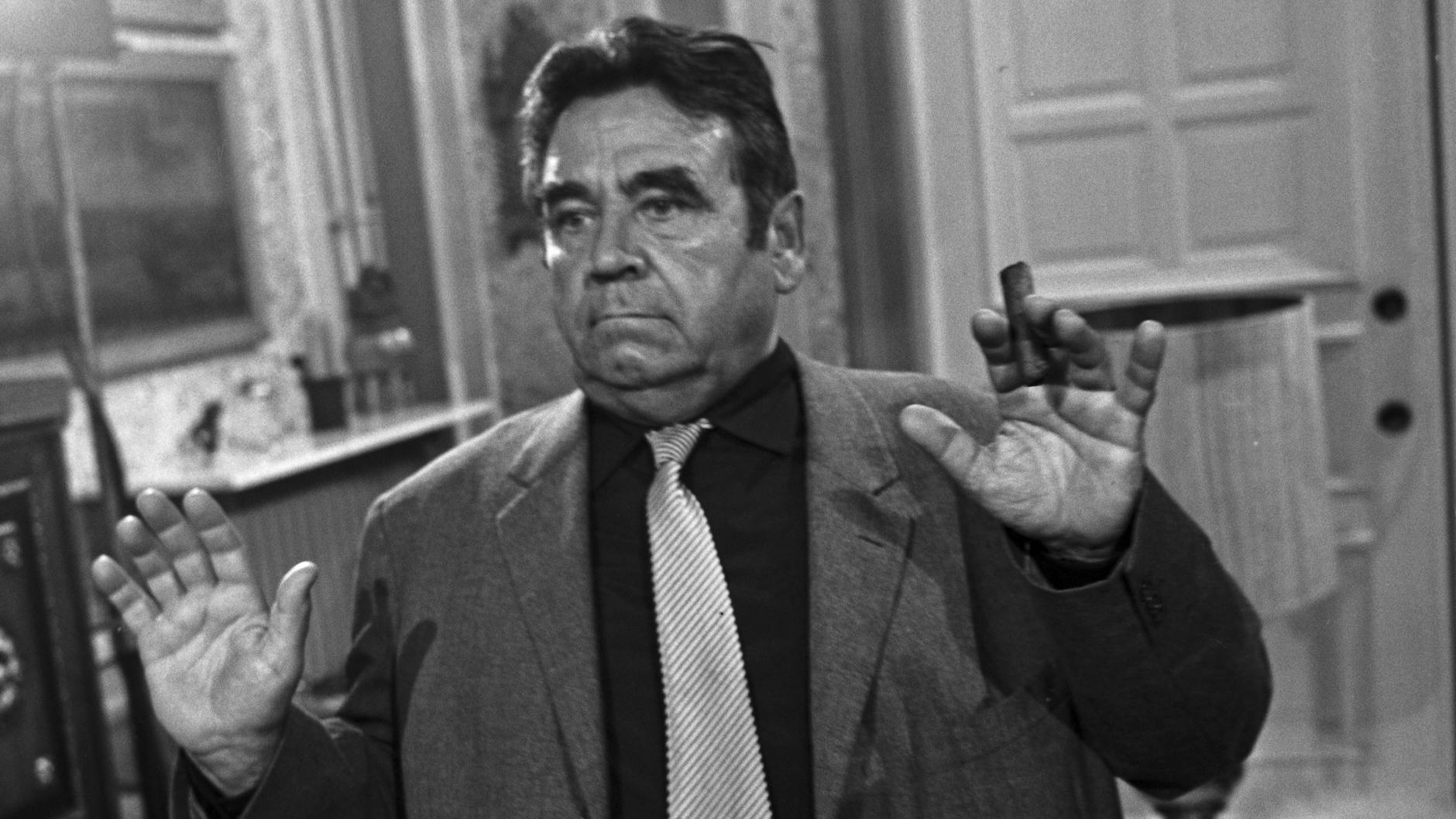 Walter Richter alias Hauptkommissar Paul Trimmel im ersten „Tatort“ „Taxi nach Leipzig“. Trimmel ermittelte von 1970 bis 1982 in Hamburg.