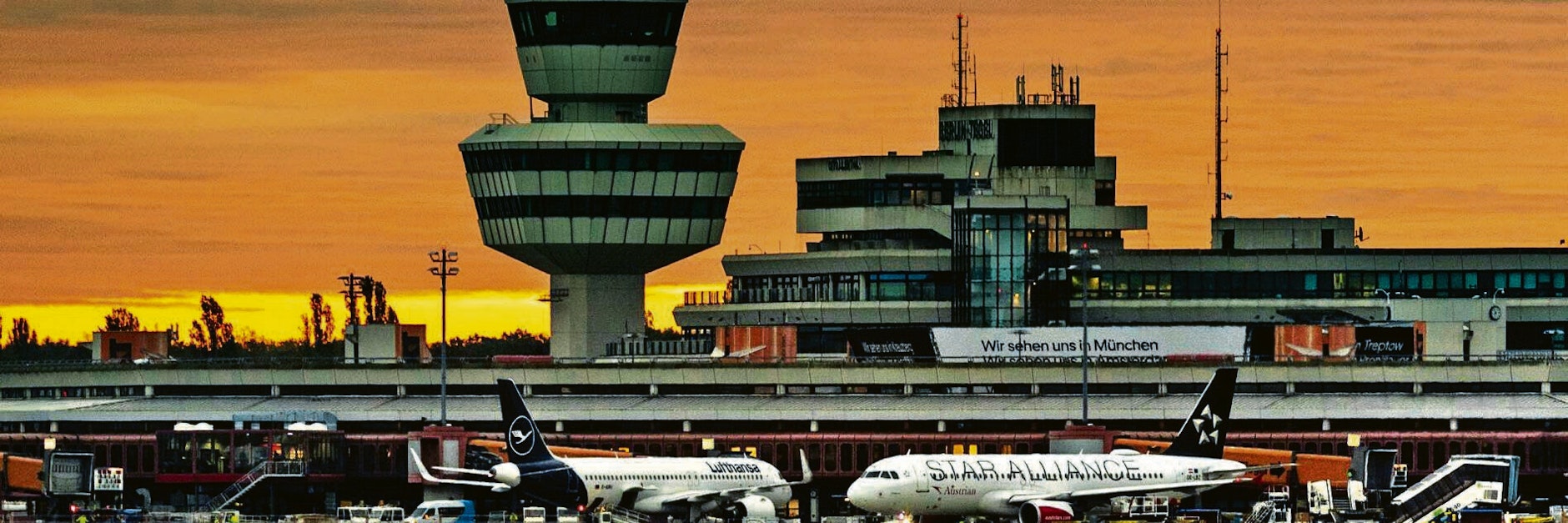 Abendstimmung auf dem Flughafen Tegel. Am 8. November wird dort für immer der Flugbetrieb eingestellt