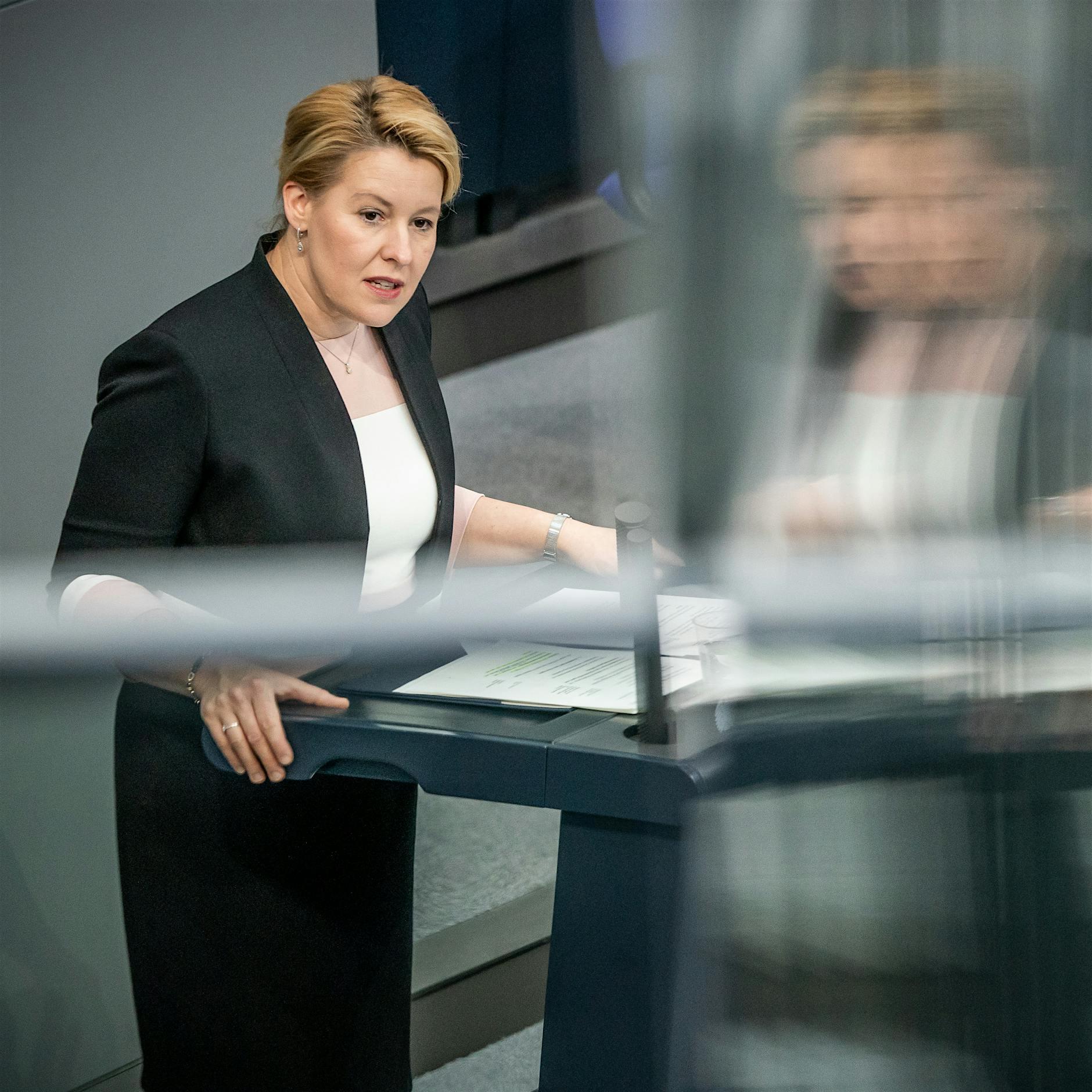 Franziska Giffey: Neuer Ärger wegen der Doktorarbeit