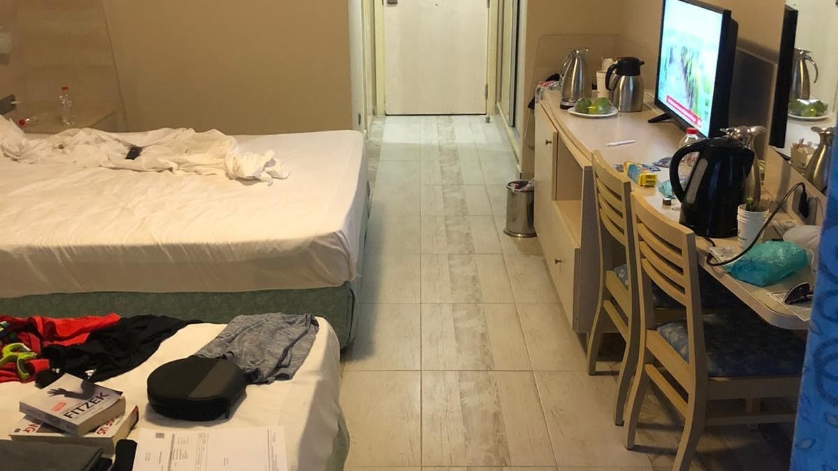 Das Zimmer von Bastian B., in dem er ausharren muss.