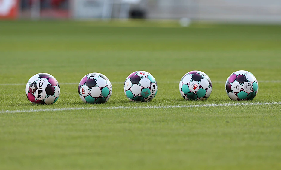 Am Wochenende rollen die Bälle im Berliner Amateurfußball zum vorerst letzten Mal vor der Zwangspause.