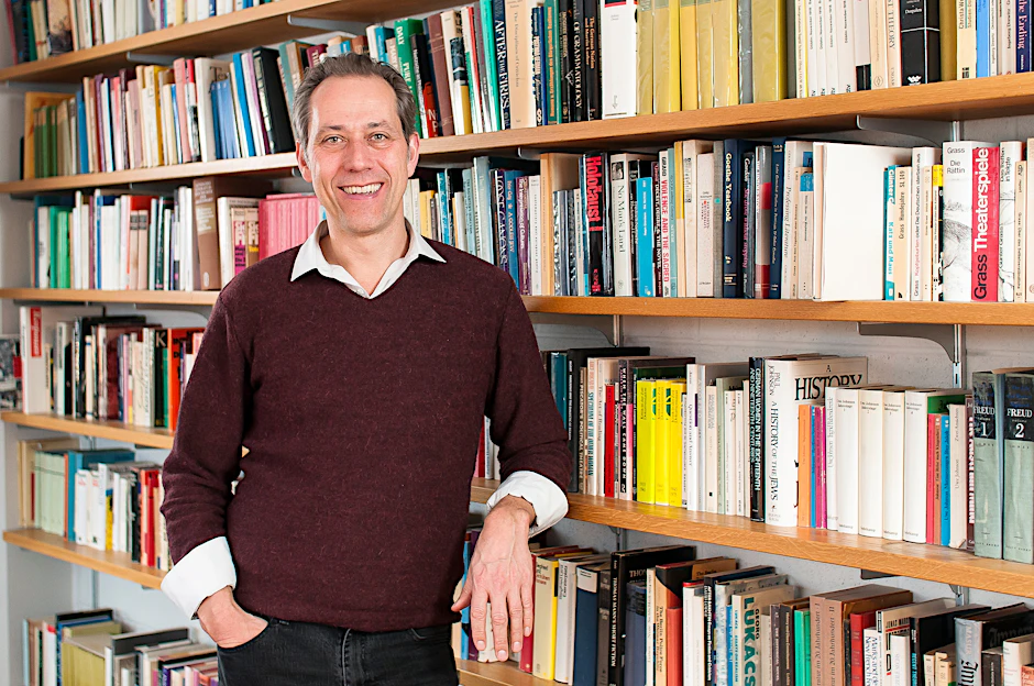 Der Germanist Johannes von Moltke lehrt und forscht in Ann Arbor, Michigan, USA.