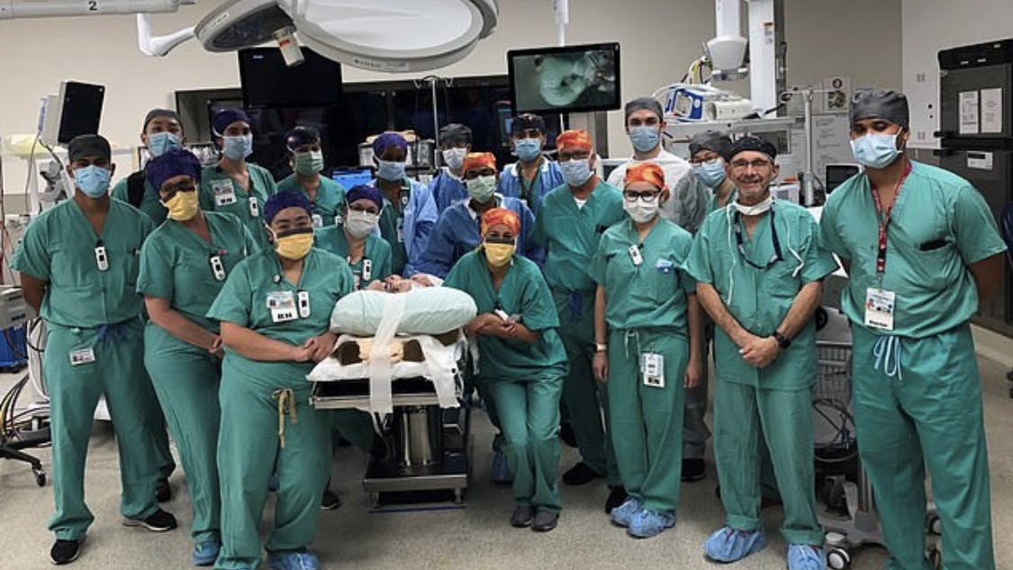 Das Ärzte-Team des UC Davis Children’s Hospitals nach der OP.