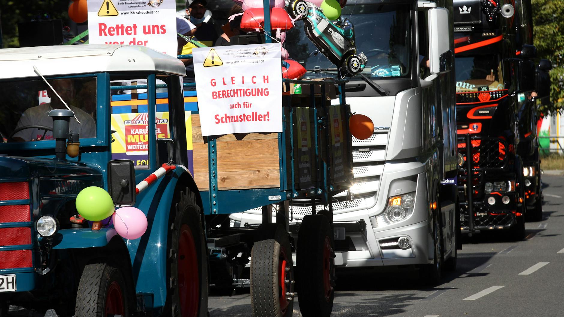 Anfang August demonstrierten Berlins Schausteller in Köpenick.