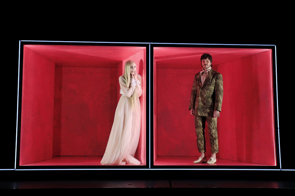 Hygienische Kontakte: „Maria Stuart“ im Deutschen Theater