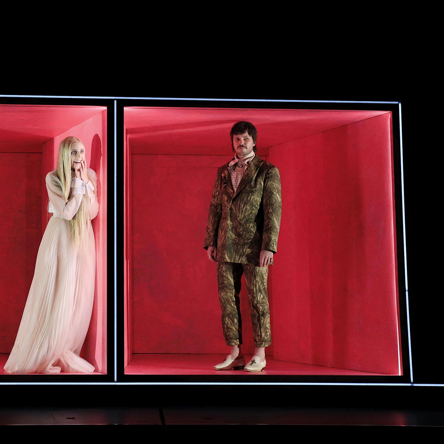 Hygienische Kontakte: „Maria Stuart“ im Deutschen Theater