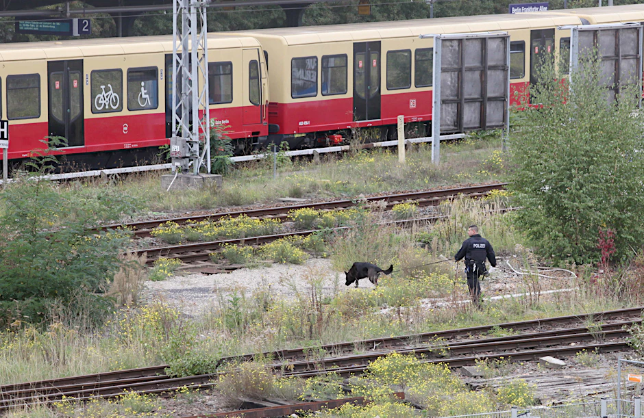 Nach dem Kabelbrand im Bereich S-Bahnhof Frankfurter Allee müssen sich Fahrgäste der Berliner S-Bahn auch am Dienstag auf Einschränkungen einstellen.