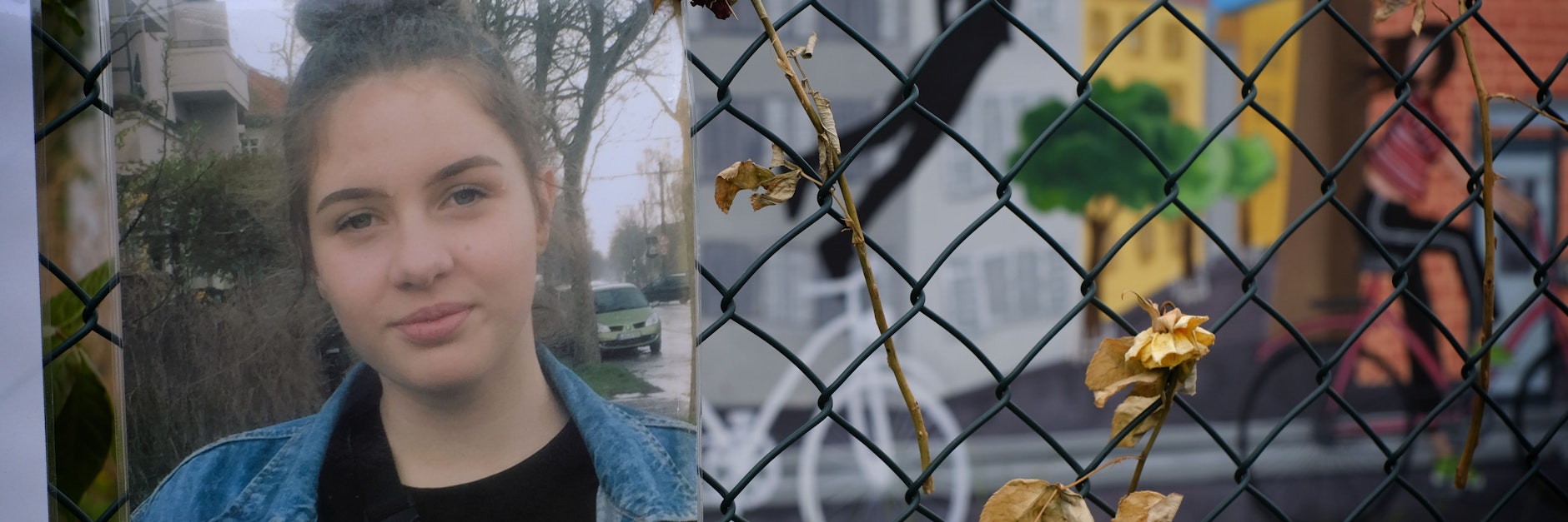 Die 13-jährige Ronja wurde getötet, als Feuerwehrleute sie unter einer Straßenbahn hervorziehen wollten.