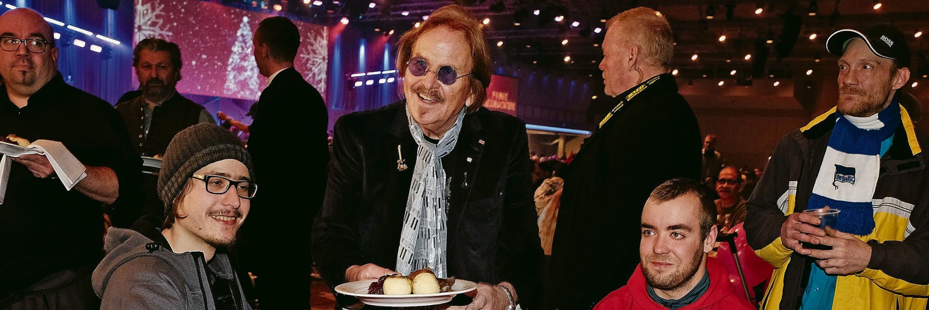 Die Weihnachtsfeier für Obdachlose: Leider kann Frank Zander seine Gäste in diesem Jahr nicht bewirten.