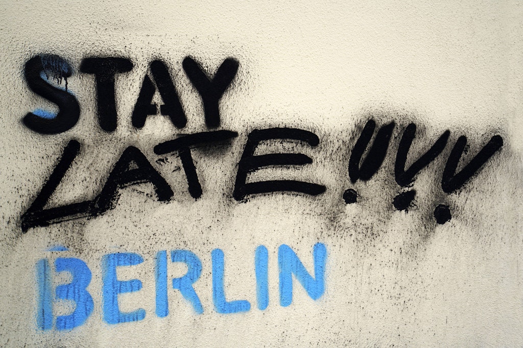 Das Echte Berlin Schlägt Zurück Ihr Dorfkinder Die Sperrstunde Wird Angegriffen - zjoe1ll