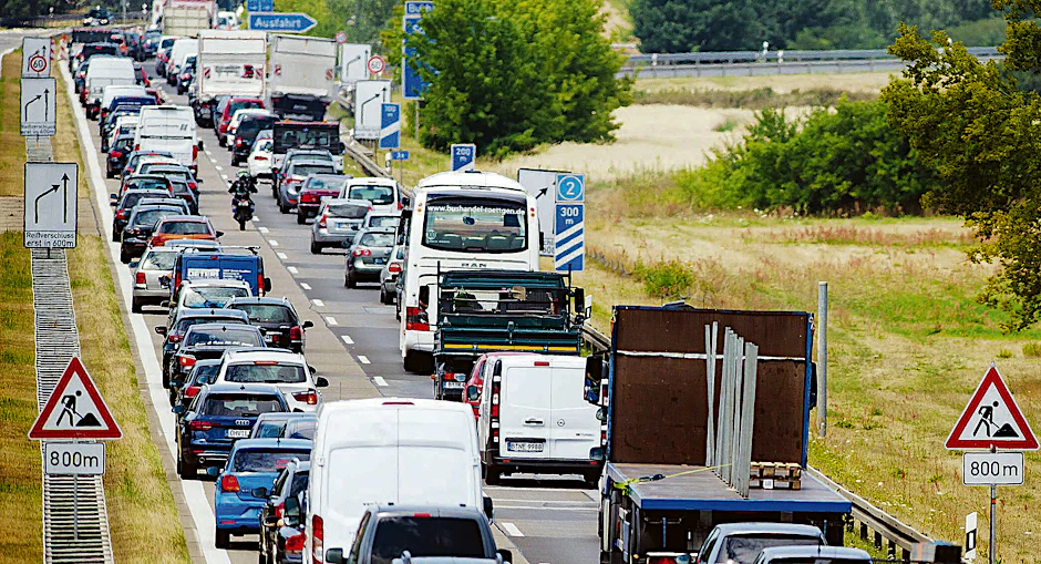 Der Autobahnzubringer A114 wird voll gesperrt.