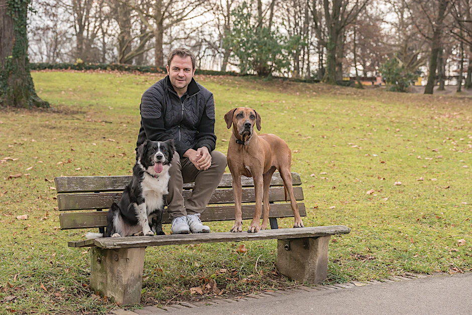 Der Mann, dem die Hunde vertrauen: Martin Rütter ist einer der bekanntesten und beliebtesten Hundetrainer in Deutschland.