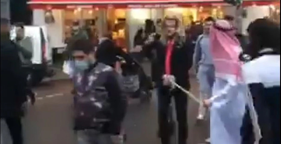 Geschmacklose Szenen auf der Sonnenallee.&nbsp;