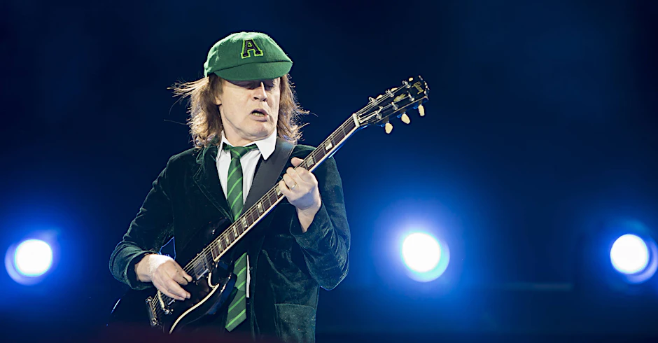 Brian Johnson, Sänger der australischen Rockband AC/DC, hatte sein Gehör verloren.