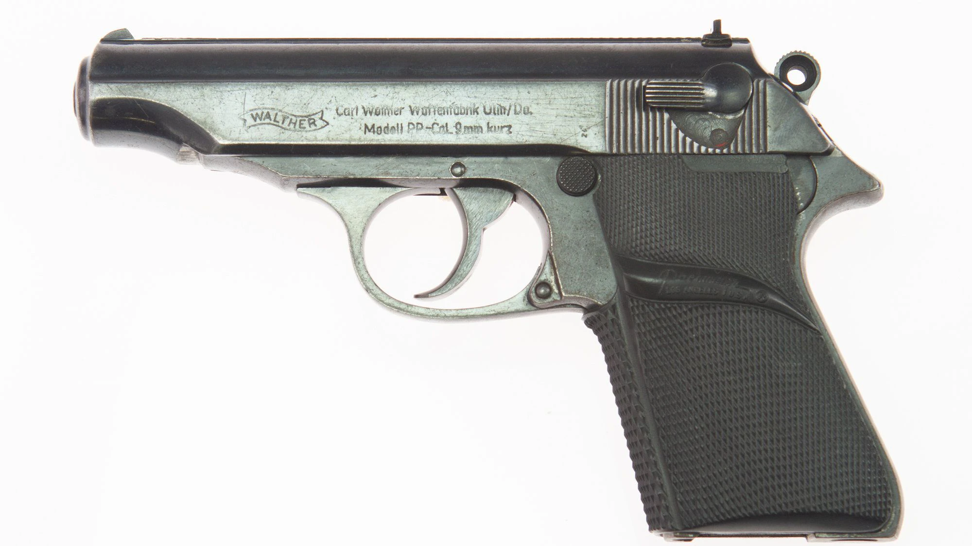 Die erste Bond-Waffe: eine halbautomatische Pistole vom Typ Walther PP.