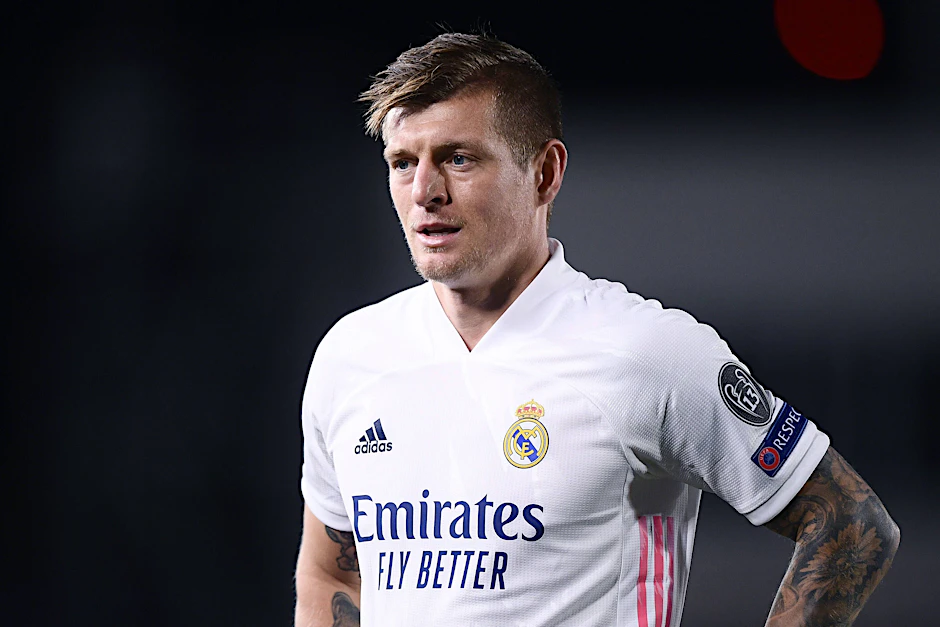 Toni Kroos macht sich Gedanken über die Zukunft des Profi-Fußballs.