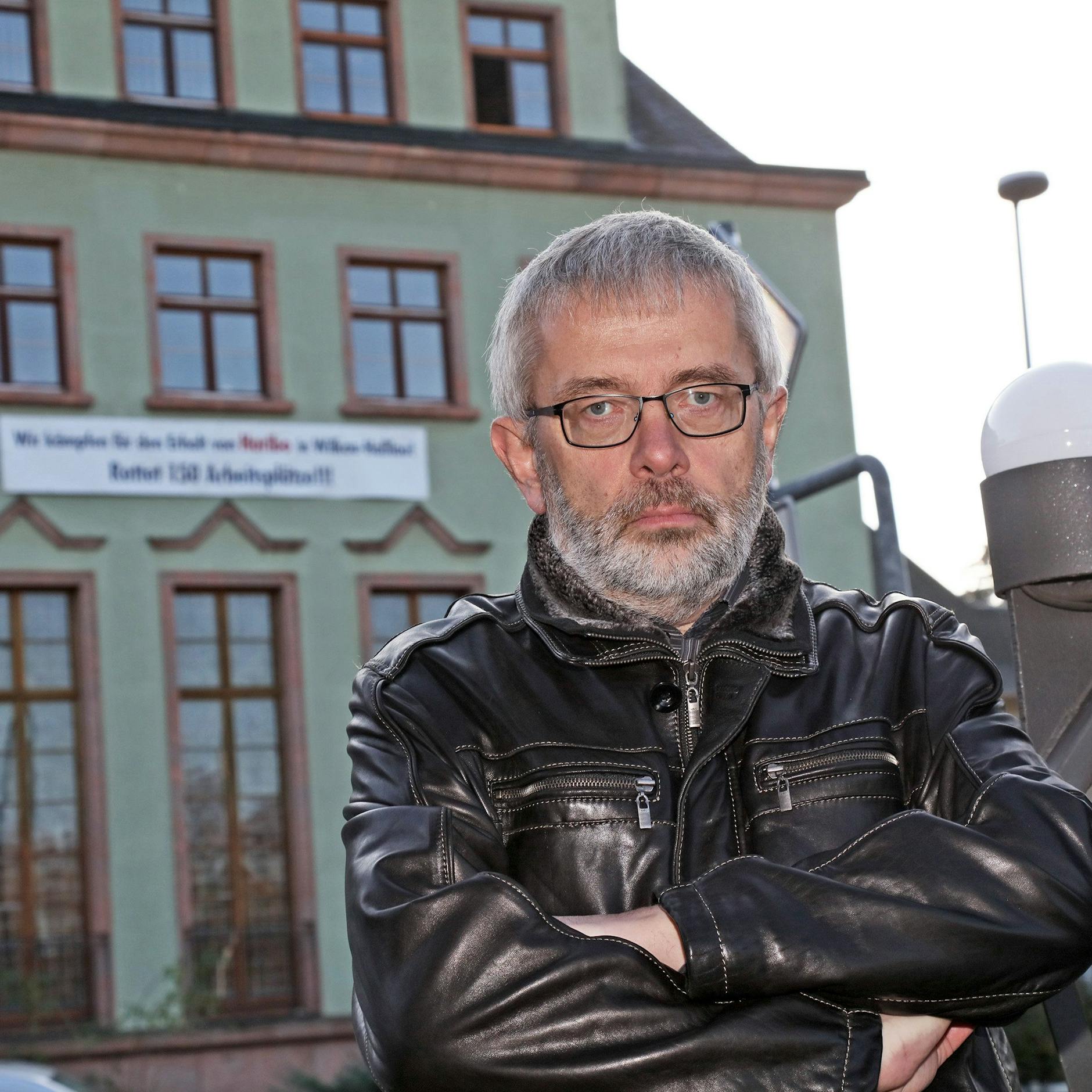 Bürgermeister Stefan Feustel hat seine dritte Amtszeit in Wilkau Hasslau. Von einer Schließung wusste er nichts. 