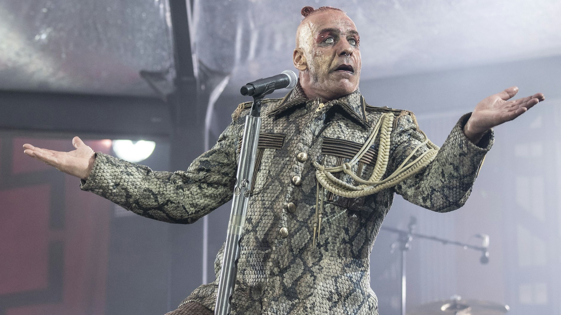 Rammstein-Sänger: Till Lindemann ist bekennender Puhdys-Fan. Seine Aufnahme mit Maschine ist heute ein begehrtes Sammlerstück.