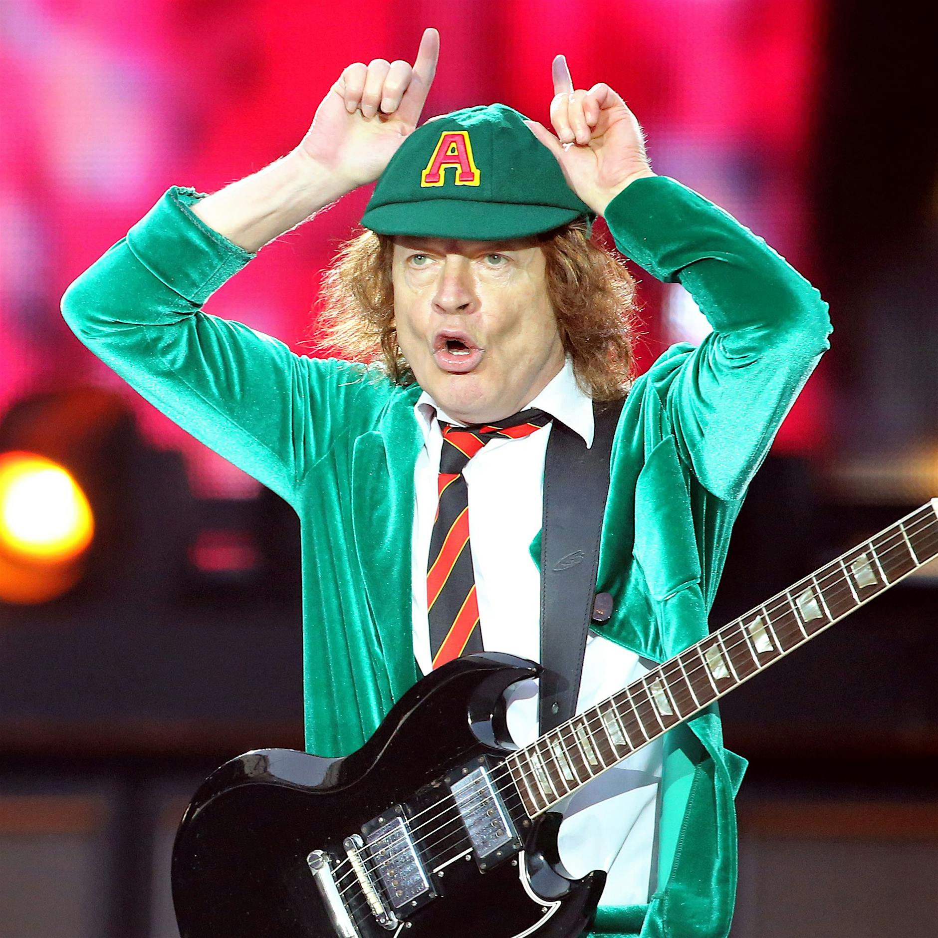 Angus Young: Warum ich froh bin, dass ich nicht so groß bin