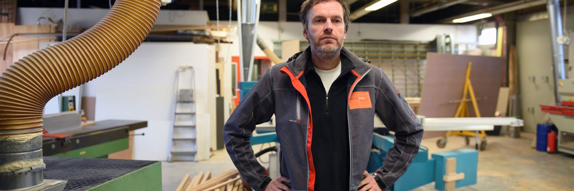 Tischlermeister Thorsten Schwemmler kurz vor dem Auszug seiner Werkstatt aus dem Gewerbegebiet Rhenaniastraße in Spandau.<br>