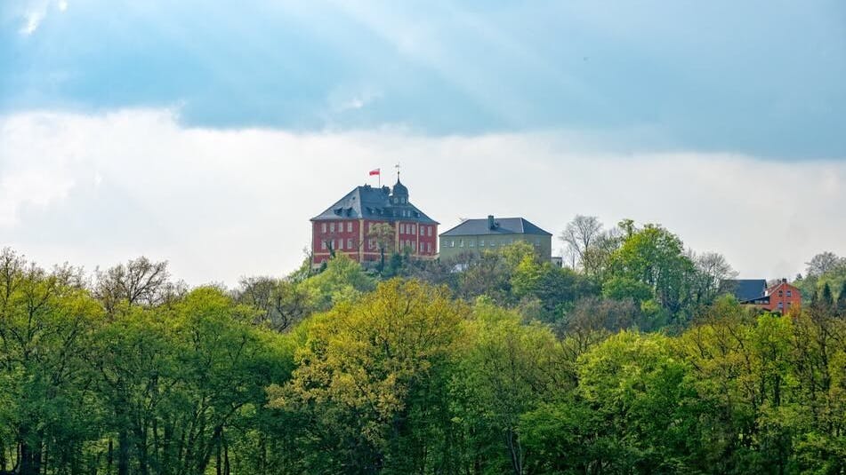 <a href="https://www.schloss-brandenstein.de/" target="_blank" rel="noopener">Schloss Brandenstein</a> im thüringischen Ranis. 