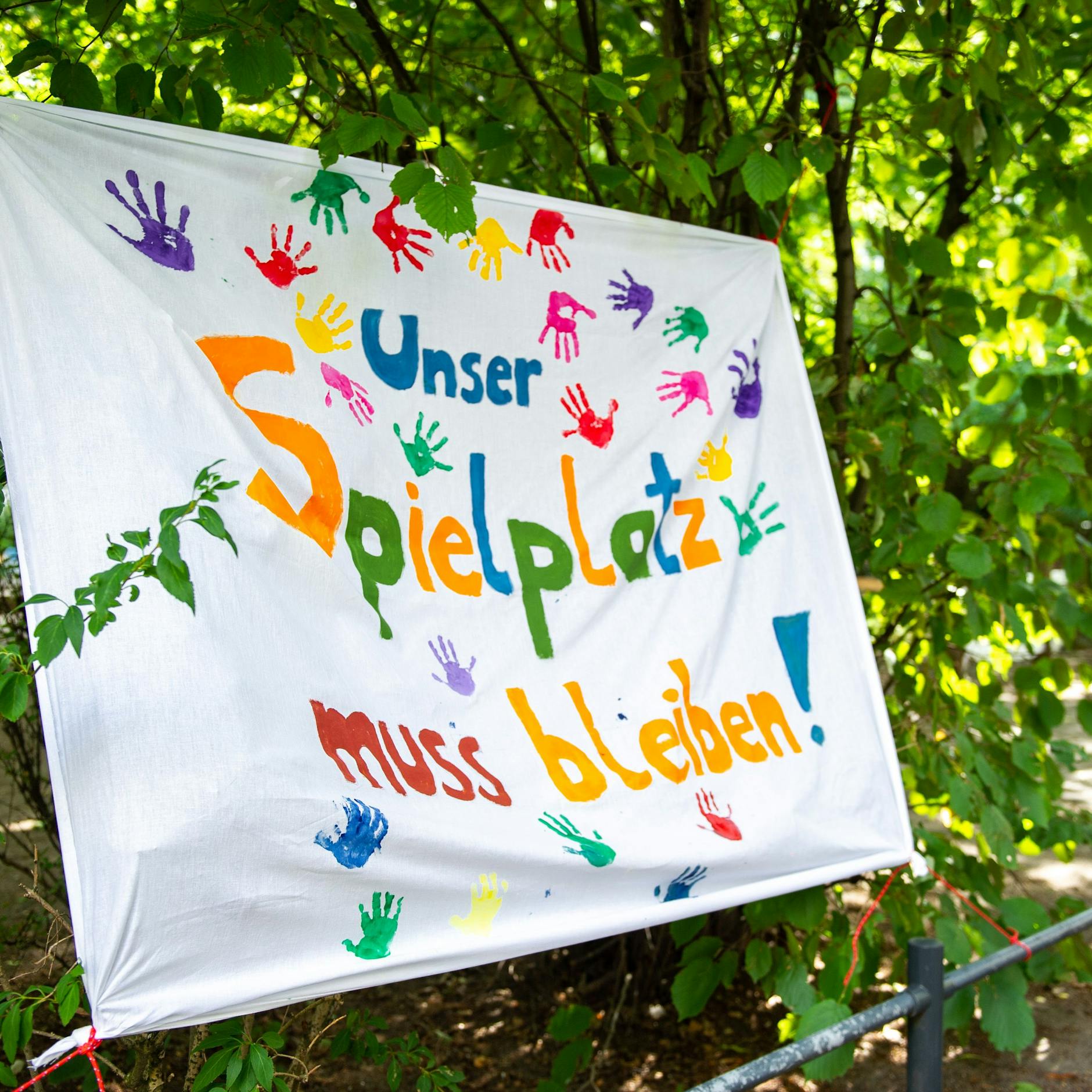 Auch ein von umliegenden Kitas genutzter Spielplatz soll Wohnbauten weichen.