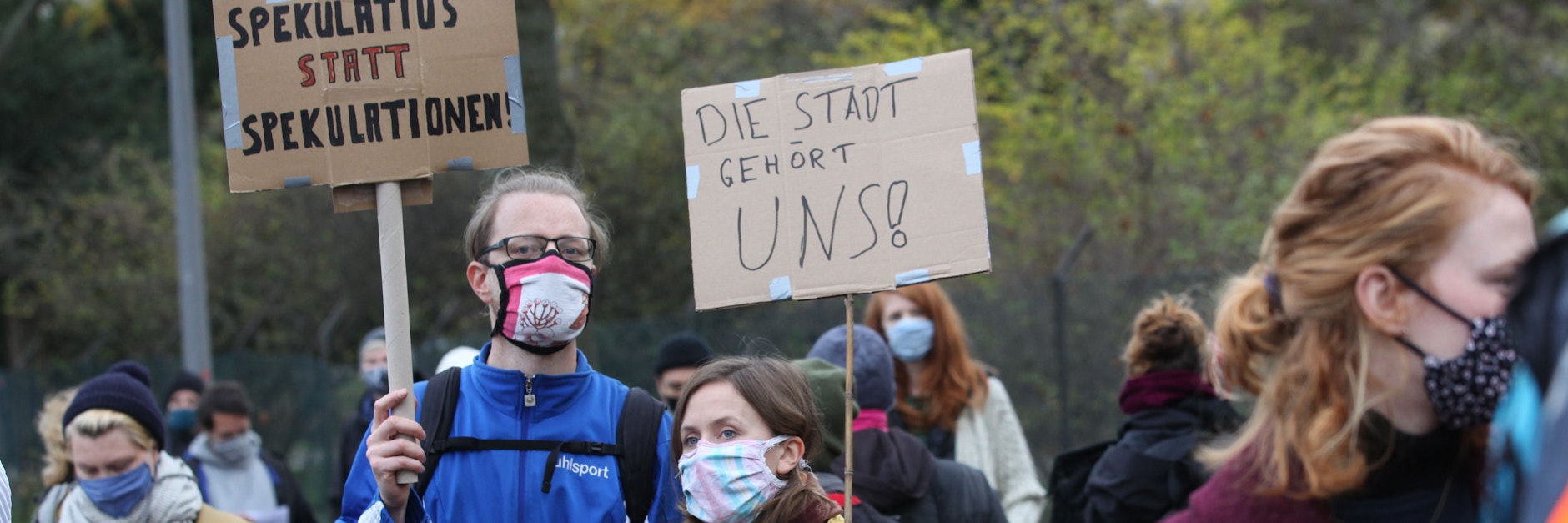 Die Mieter trafen sich auf dem Wildenbruchplatz.