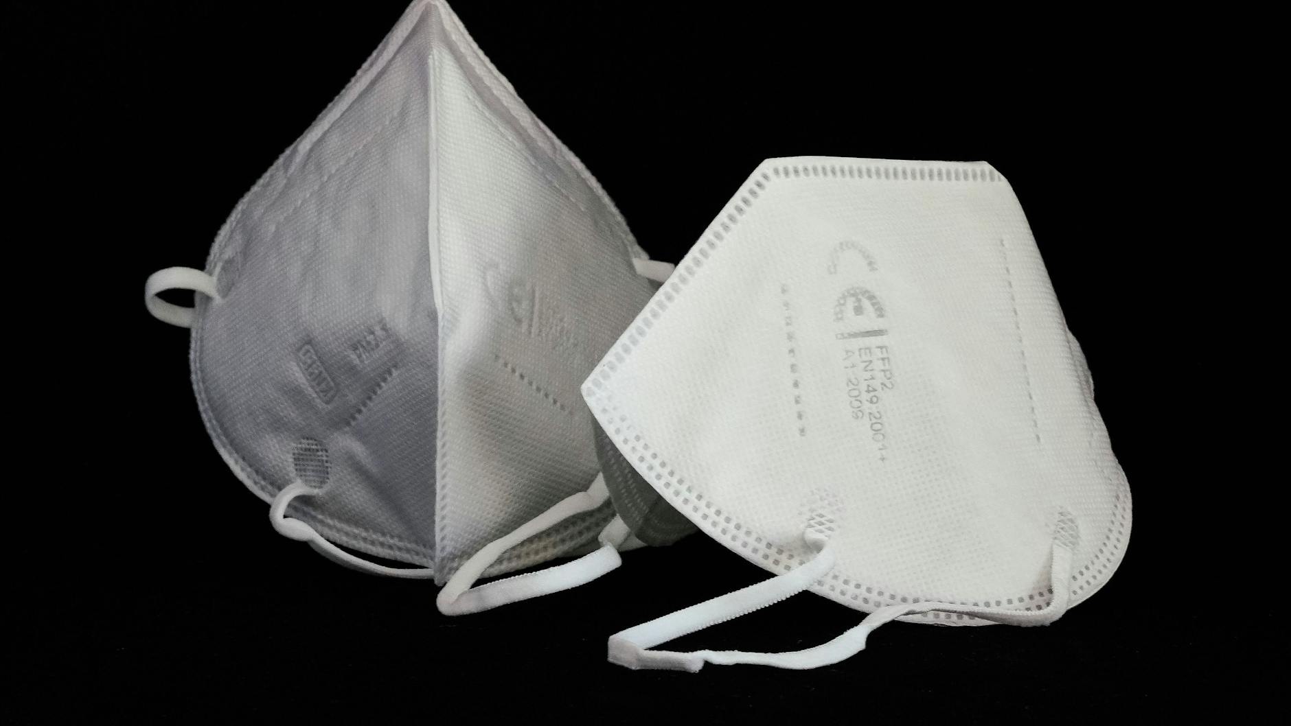 In Bremen bekommen ältere Bürger bereits zehn FFP2-Masken pro Monat kostenlos.