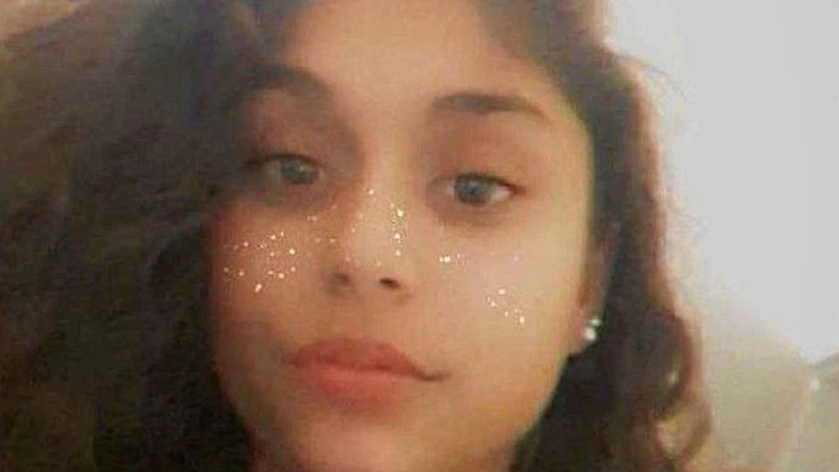 Die Polizei sucht nach dieser Zwölfjährigen. Sie sieht laut Polizei deutlich älter aus.