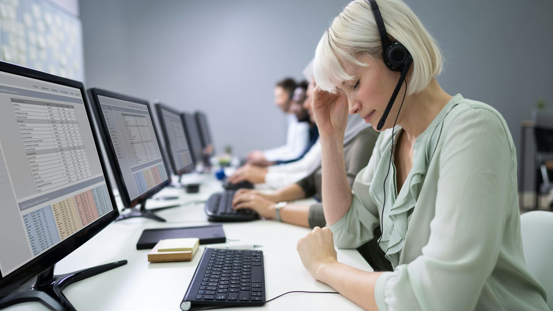 Sorgen, Ängste und das Gefühl von Einsamkeit - so geht es vielen Arbeitnehmern in der Corona-Zeit.