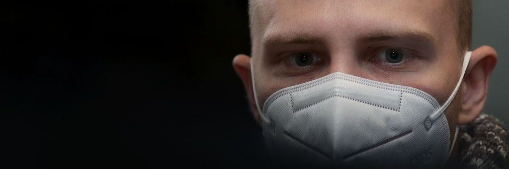 Stephan B. hatte vor einem Jahr eine Synagoge in Halle attackiert und zwei Menschen getötet.