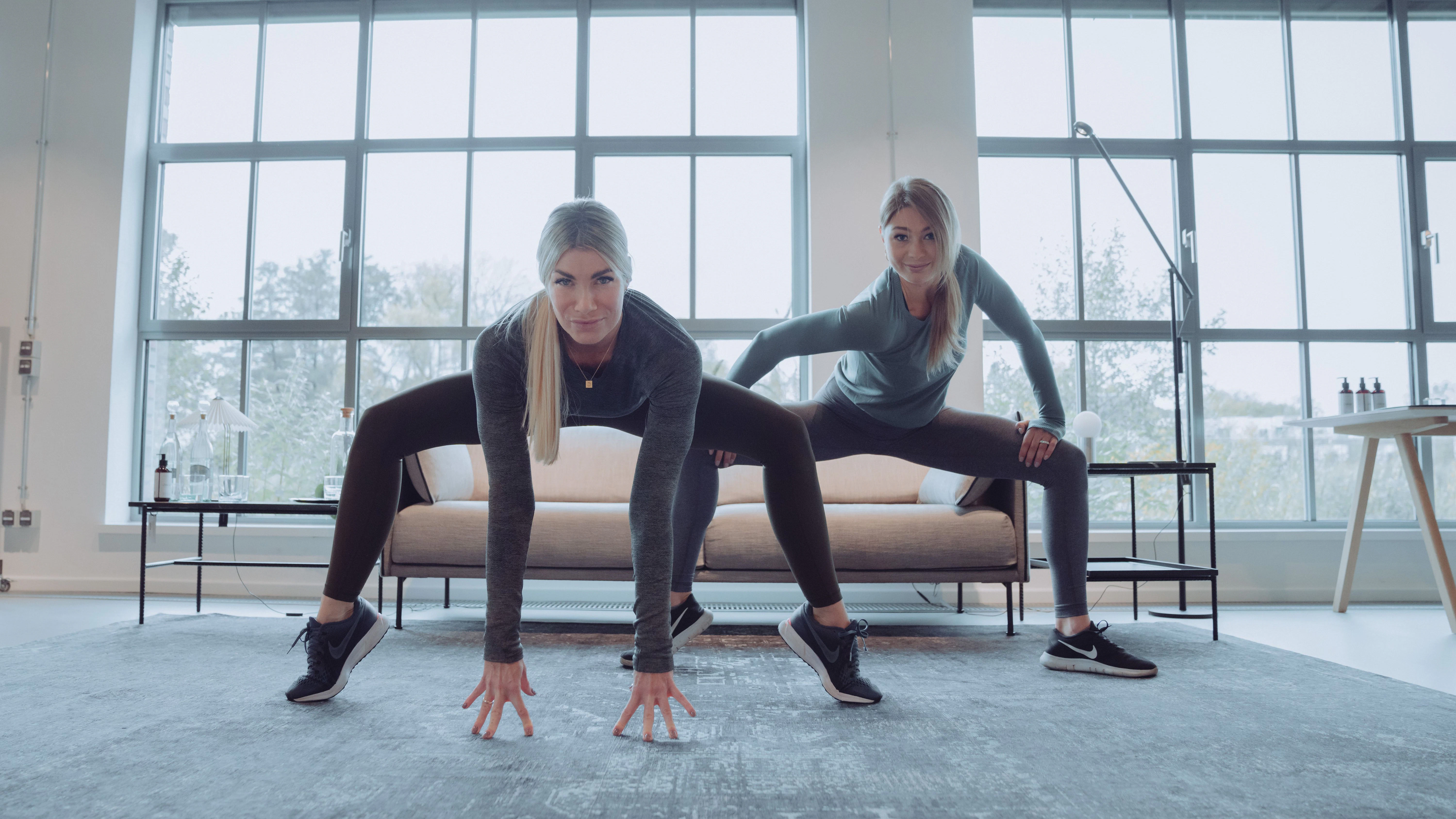 Das Barre-Workout kombiniert Ballettpositionen mit Fitness-Elementen, Pilates, Yoga und Cardio.