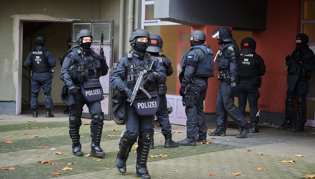 Razzia nach Juwelenraub: Wurde die Polizei erwartet?