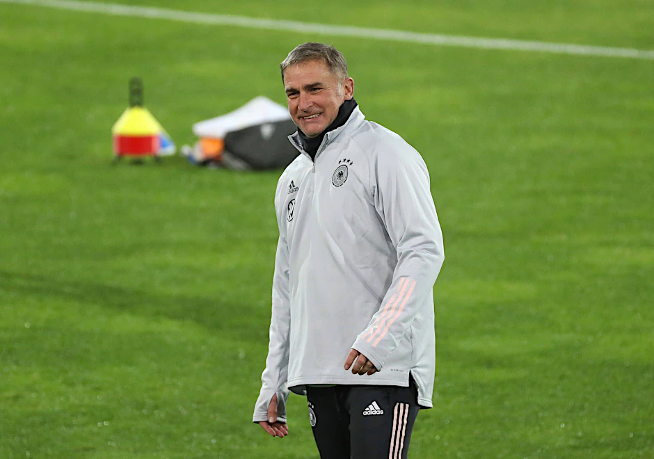 U21-Bundestrainer Stefan Kuntz führte die Junioren gerade erst erneut zur EM – nun könnte er auch Bundestrainer Jogi Löw folgen.