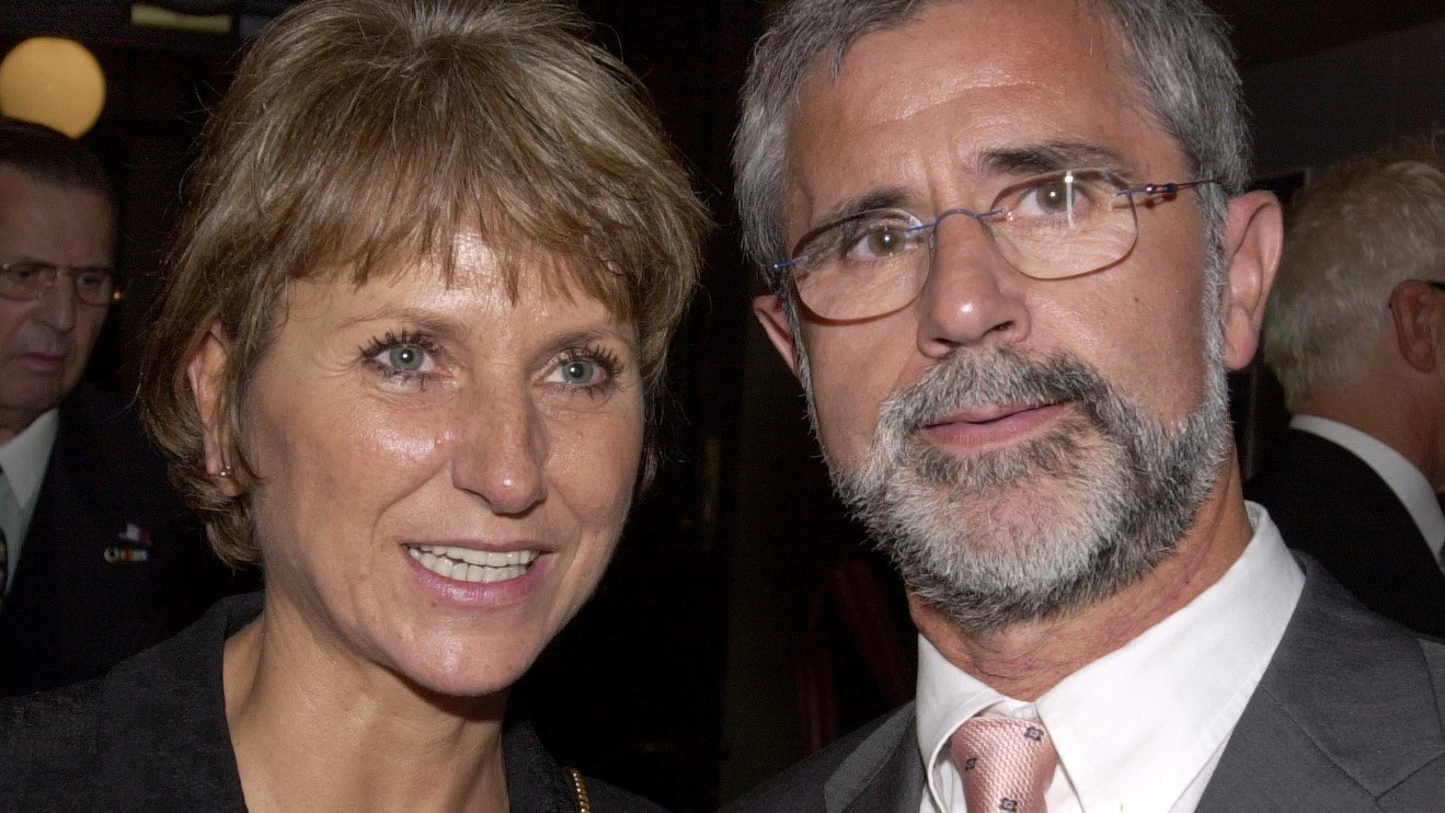 Ein Bild aus besseren Tagen: ein gesunder Gerd Müller (r.) mit Ehefrau Uschi.&nbsp;
