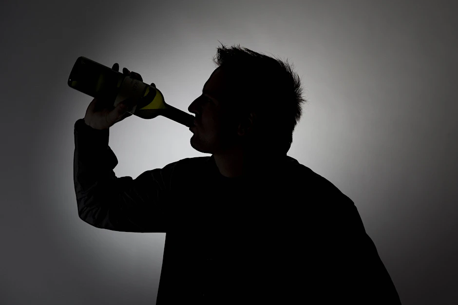 In Zeiten von Corona und seinen Auswirkungen auf das gesellschaftliche Leben, haben Alkoholkranke stark zu kämpfen (Symbolfoto).<br>