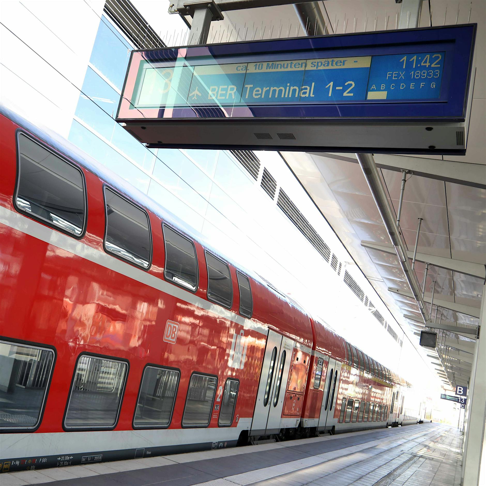 Verkehrsverbund lässt fast leere Züge zum Flughafen BER weiterfahren