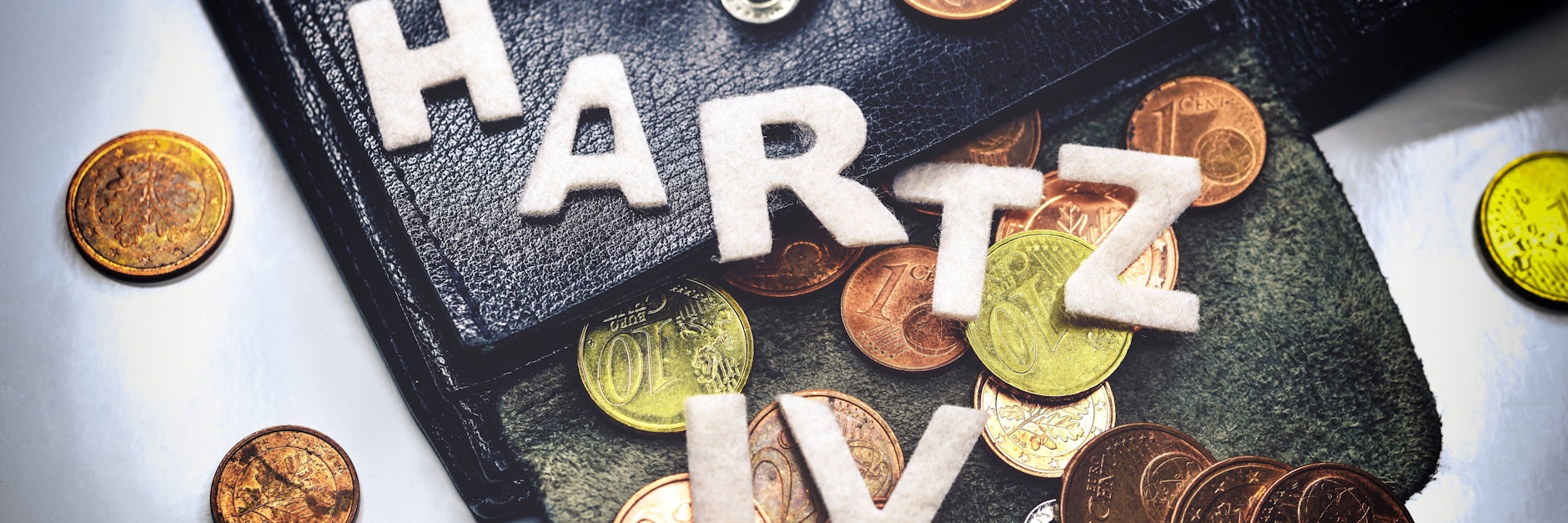 Der Regelsatz für Hartz IV wurde erhöht, die Kritik bleibt.