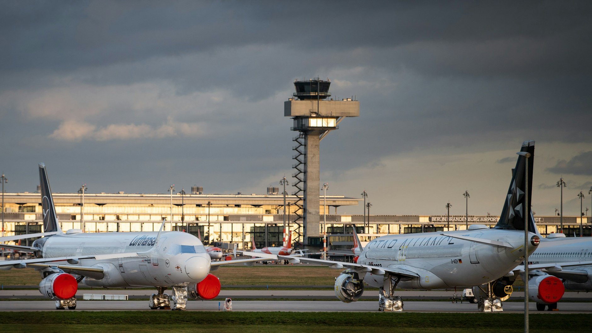 Seit 31. Oktober in Betrieb: der Flughafen Berlin Brandenburg, kurz BER, in Schönefeld.