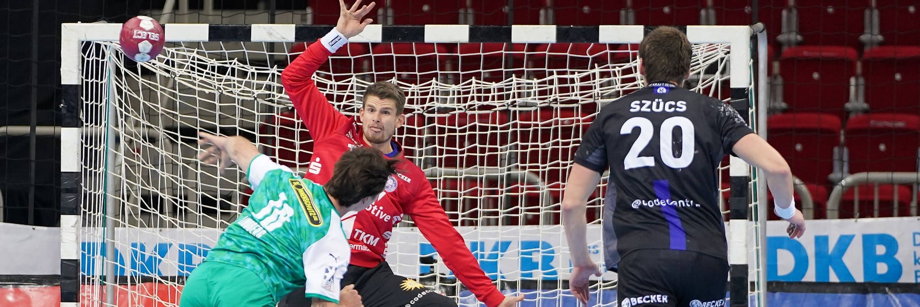 Alter Däne! Fuchs Hans Lindberg erzielt eines seiner insgesamt zehn Tore gegen den BHC.