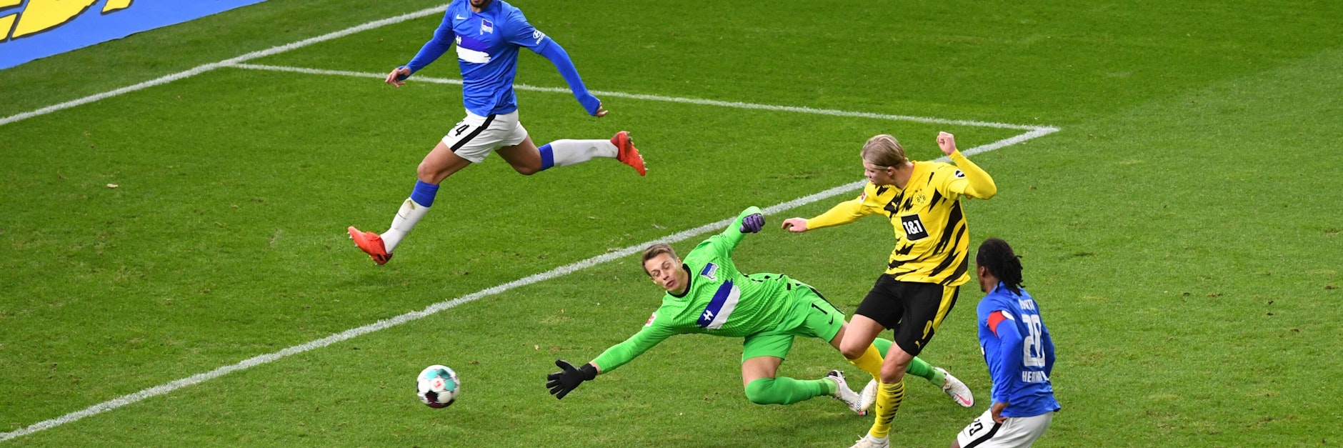 Dortmunds Haaland schoss Hertha mit vier Toren im Alleingang ab.