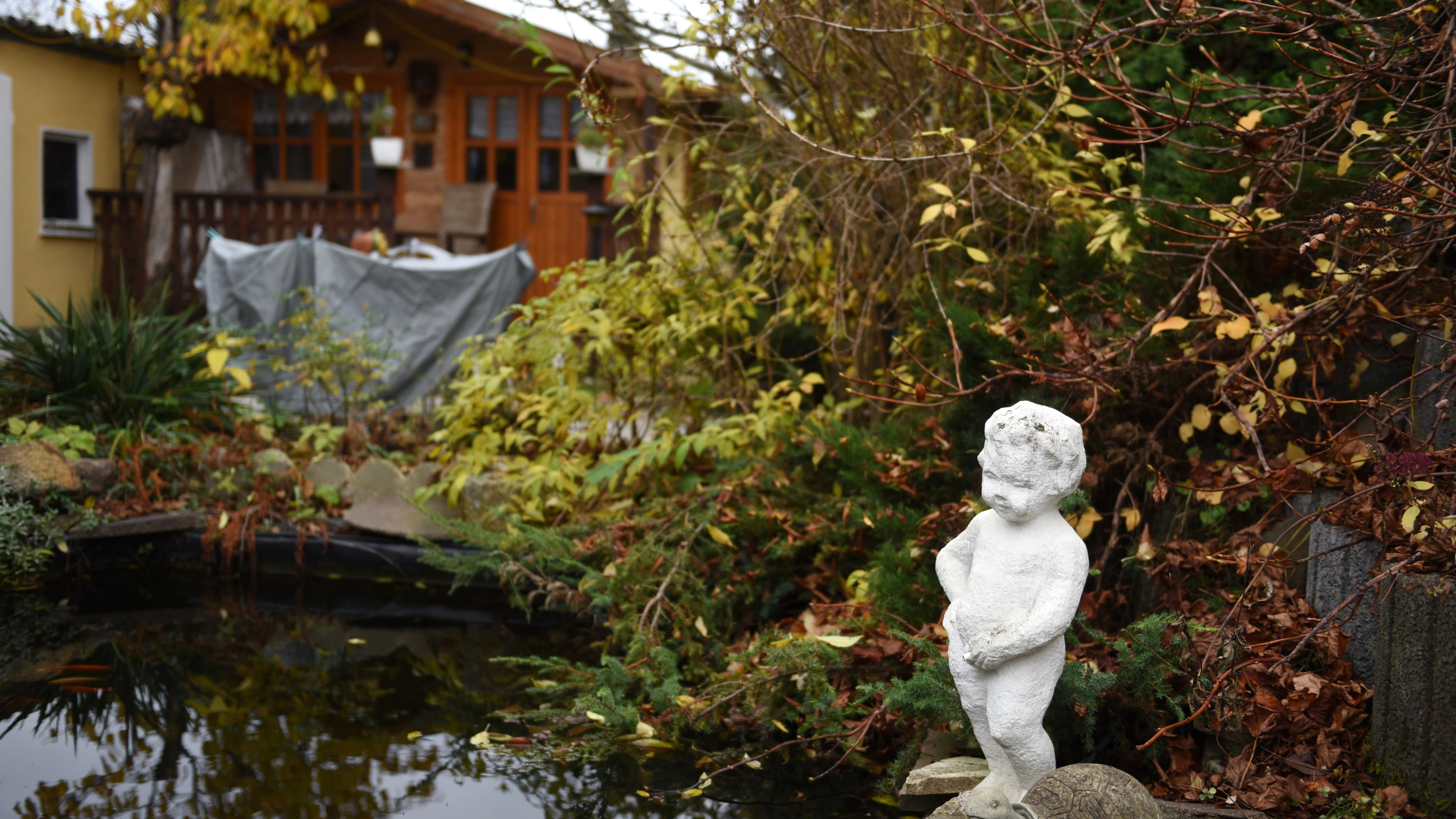Das Manneken Pis zeigt, was das Bezirksamt Lichtenberg vom Vorgehen der Immobilienfirma hält.<br>