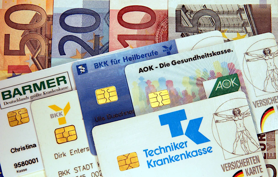 Krankenkassen müssen ihr Defizit wohl über Beitragserhöhungen ausgleichen.