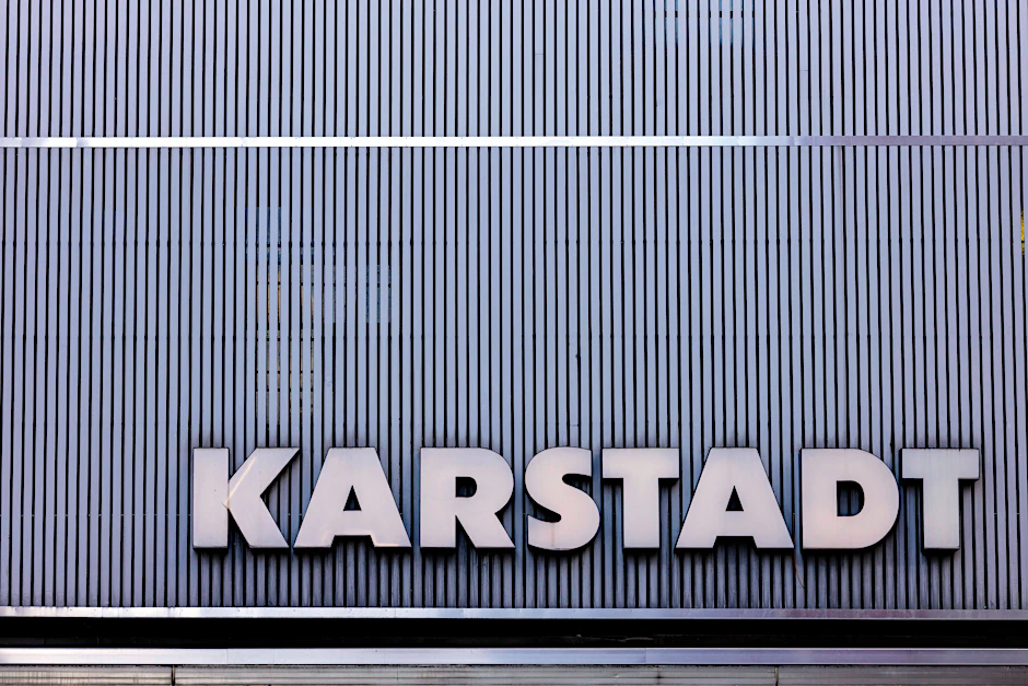 Das Logo von Karstadt (Symbolfoto)