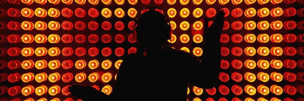 Trotz Pandemie wollen sich die Raver in Berlin nicht die Laune verderben lassen.