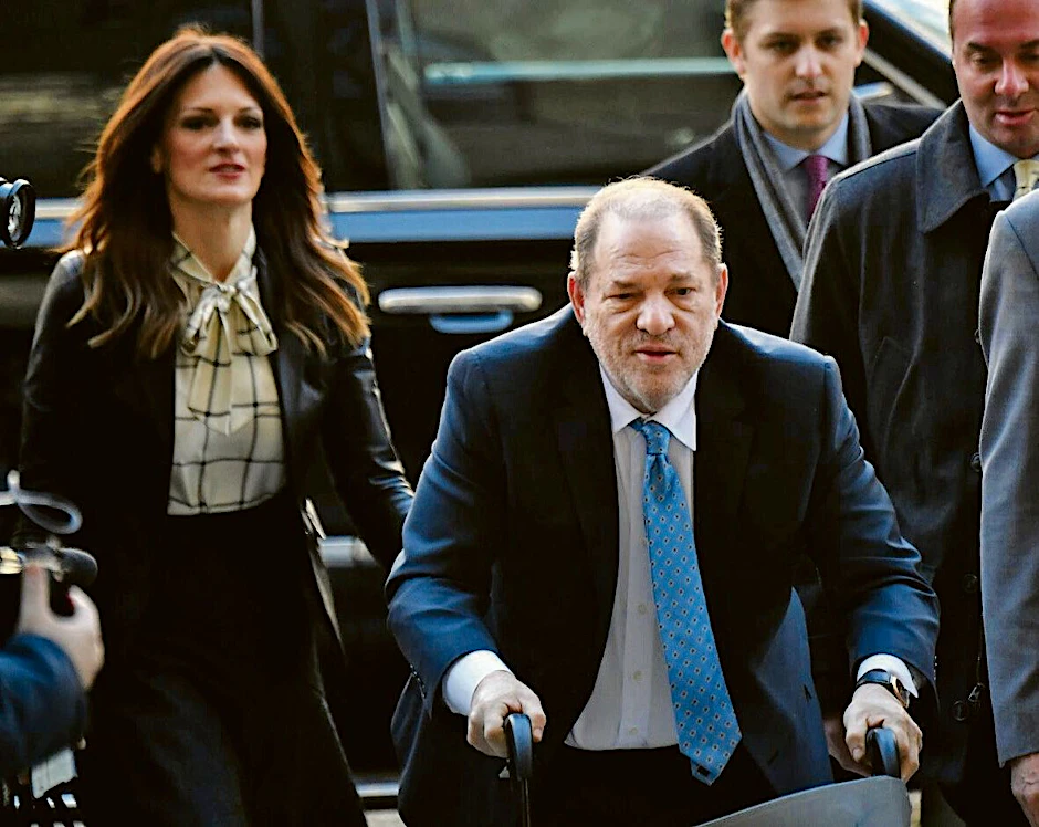 Harvey Weinstein vor bei der Verkündung des Urteils Ende Februar 2020.